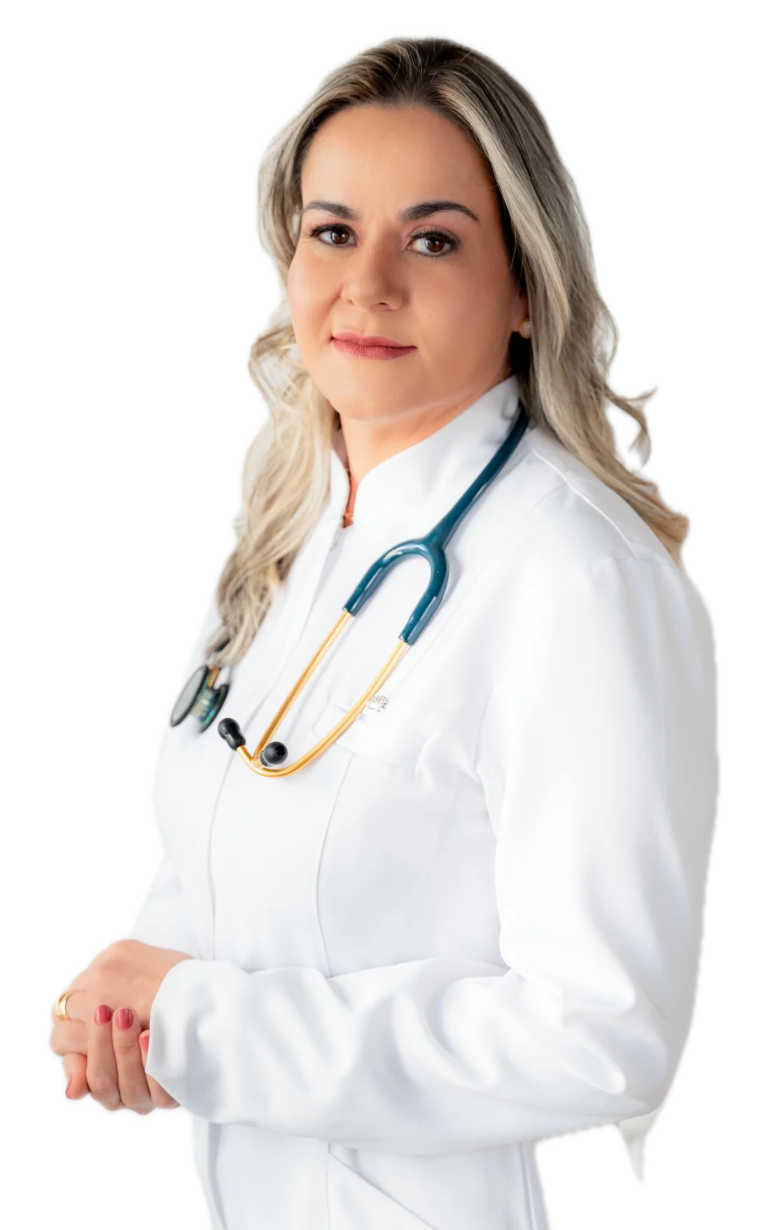 Dra. Kamilla Tonini, médica pneumologista, de jaleco branco e estetoscópio